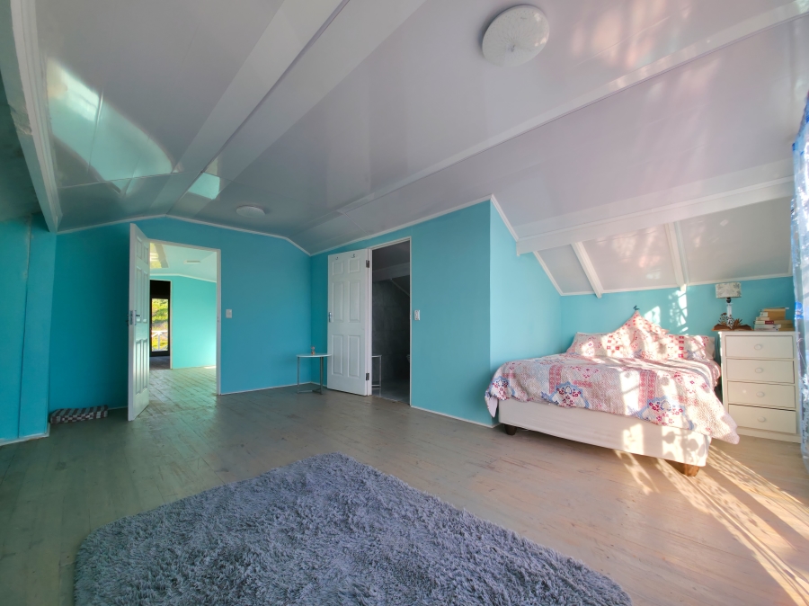 5 Bedroom Property for Sale in Hawston Western Cape
